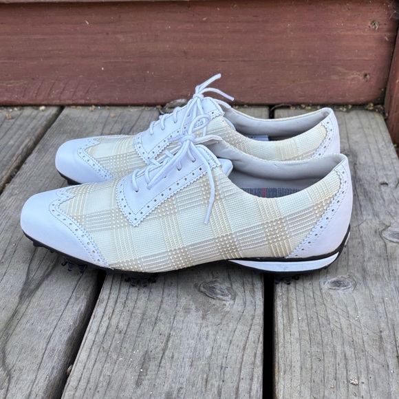 FootJoy LoPro White and Cream Plaid Women’s Golf Oxfords. 9.5. Like New - Picture 3 of 10
